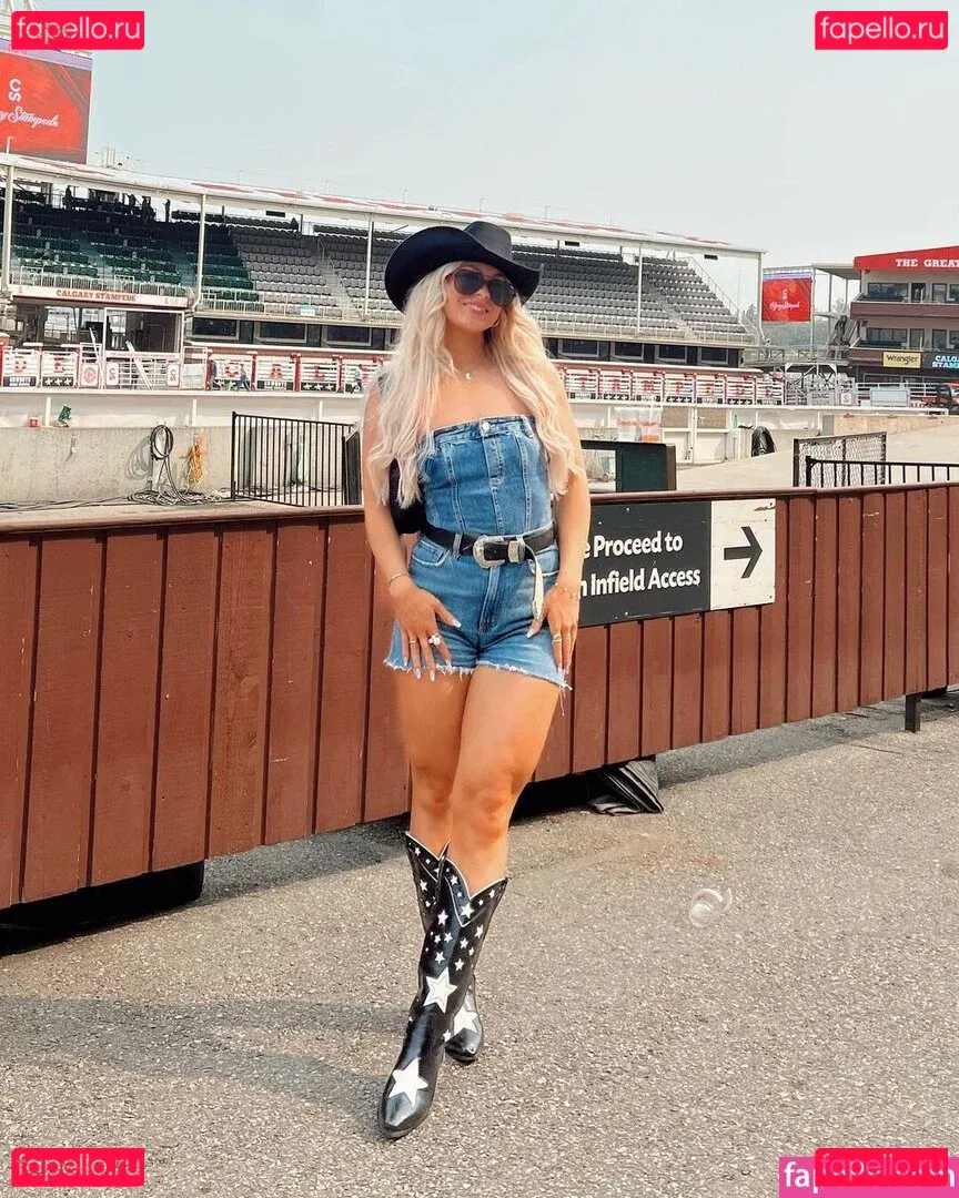 Kate Thomas Onlyfans Photo Gallery 