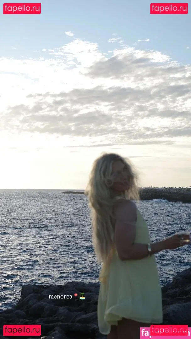 Kate Thomas Onlyfans Photo Gallery 