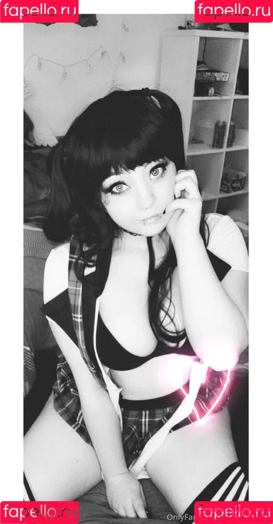 littlescarefox Onlyfans Photo Gallery 