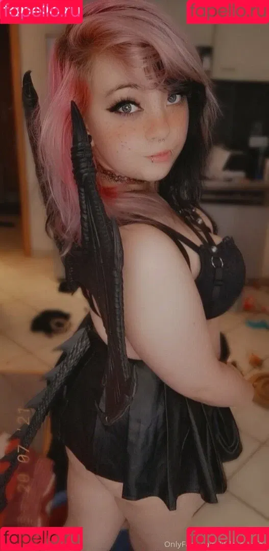 littlescarefox Onlyfans Photo Gallery 
