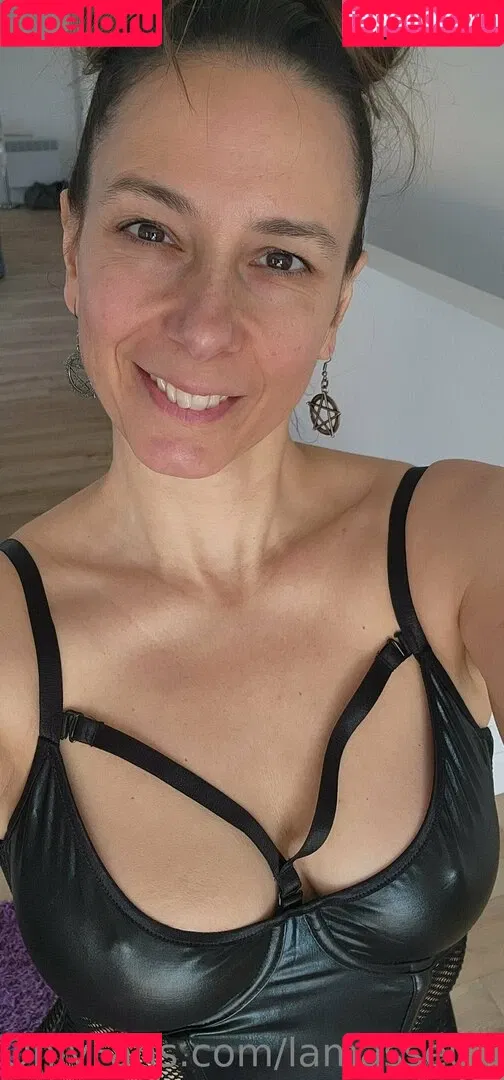 lamasseuse Onlyfans Photo Gallery 
