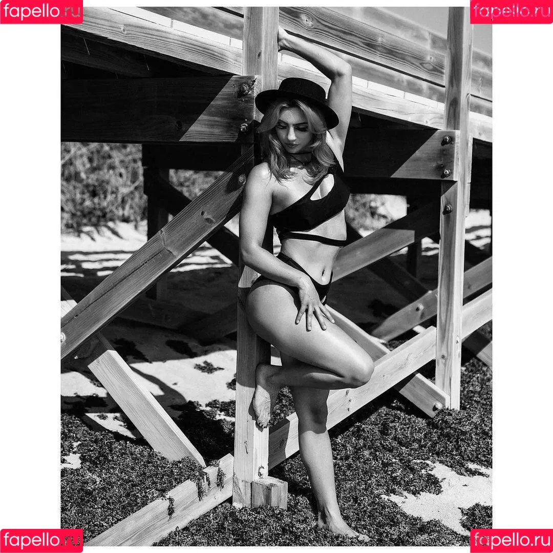 Gigi Dolin Onlyfans Photo Gallery 