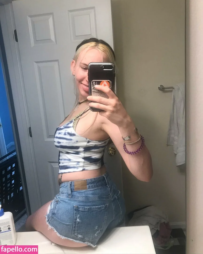 babykannabis Onlyfans Photo Gallery 