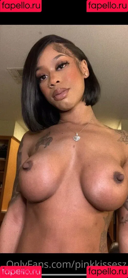 pinkkissesz Onlyfans Photo Gallery 