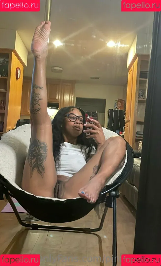 pinkkissesz Onlyfans Photo Gallery 