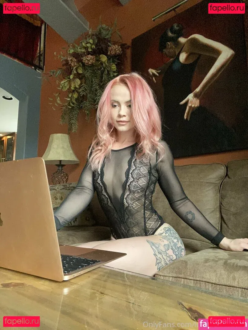 lucylavagirlfree Onlyfans Photo Gallery 