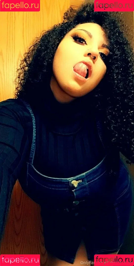 hot.lips Onlyfans Photo Gallery 