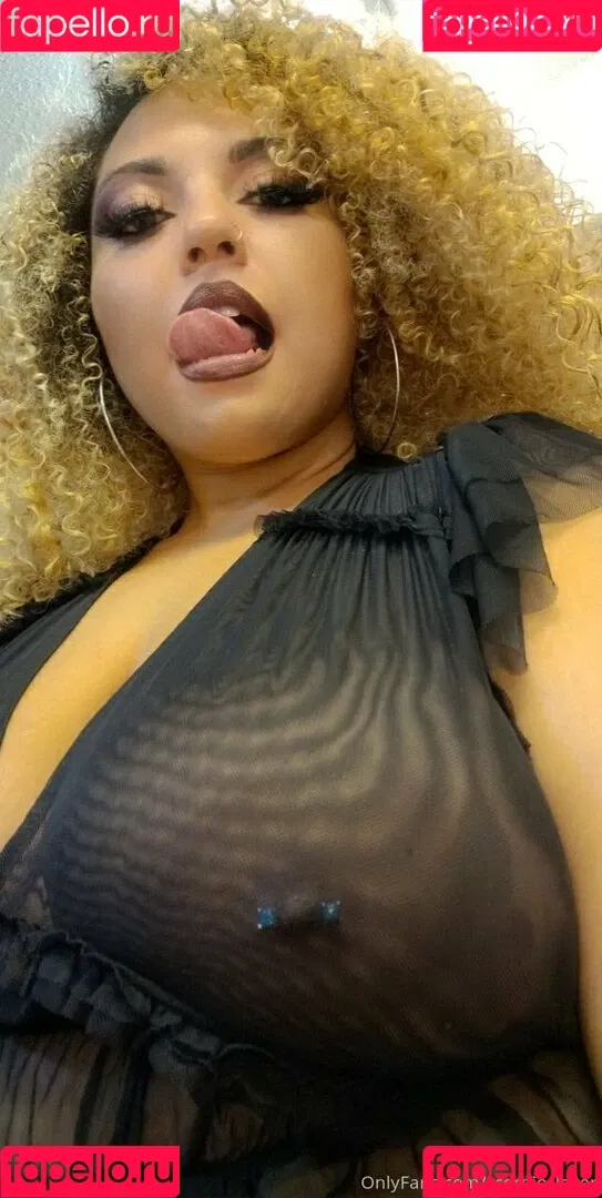 hot.lips Onlyfans Photo Gallery 