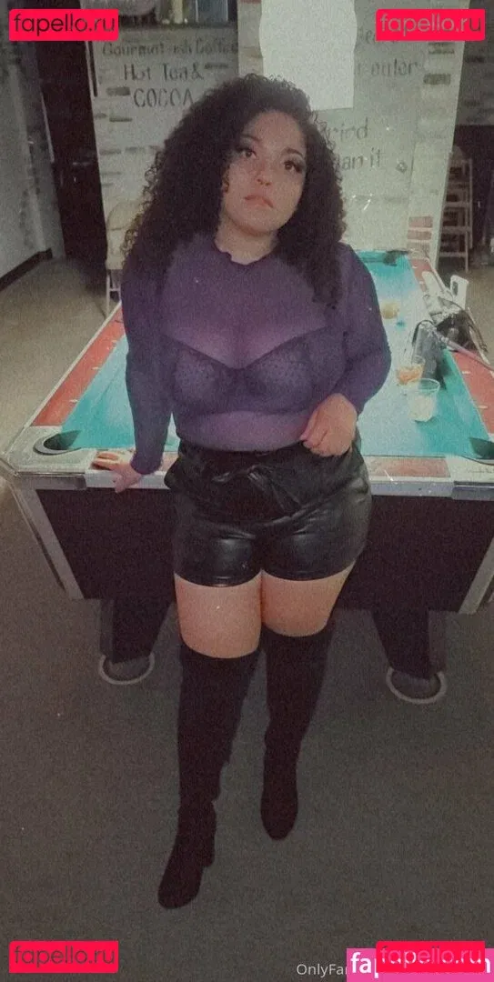 hot.lips Onlyfans Photo Gallery 