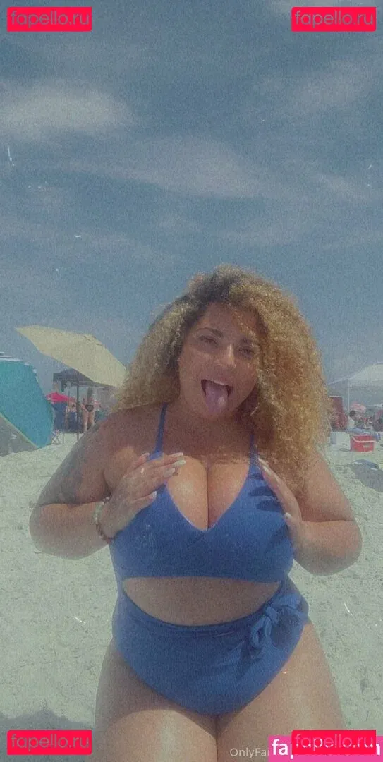 hot.lips Onlyfans Photo Gallery 