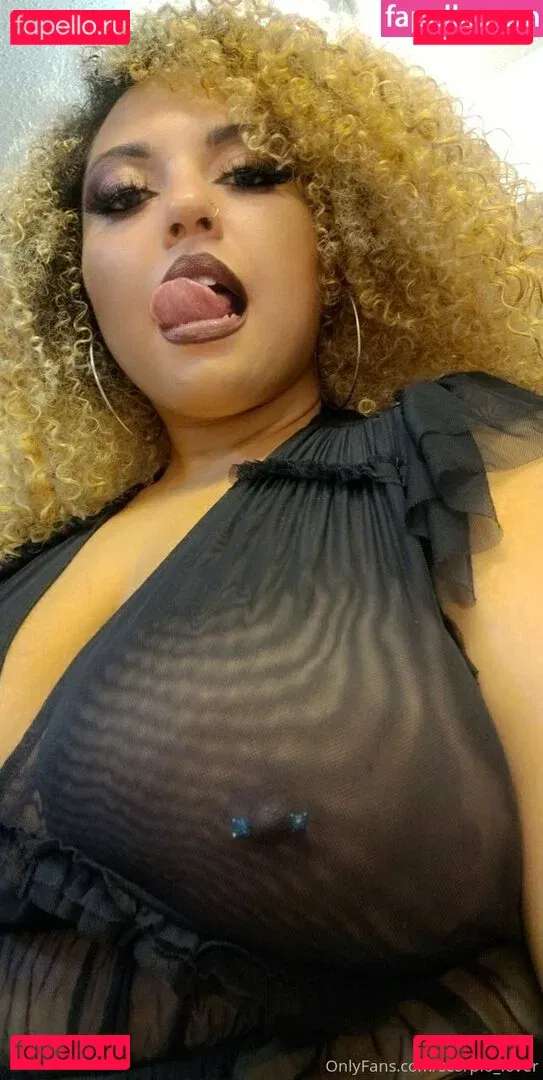 hot.lips Onlyfans Photo Gallery 