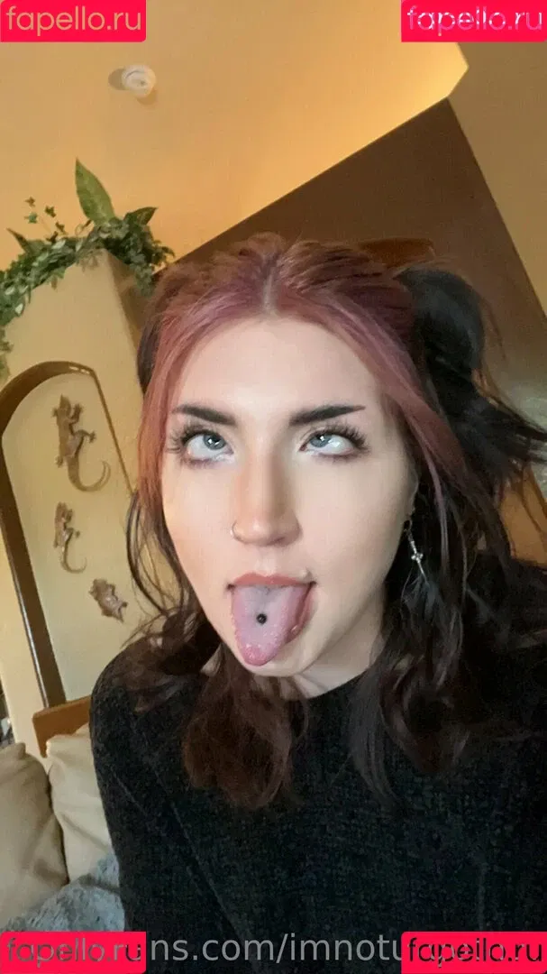 imnoturgothgf Onlyfans Photo Gallery 