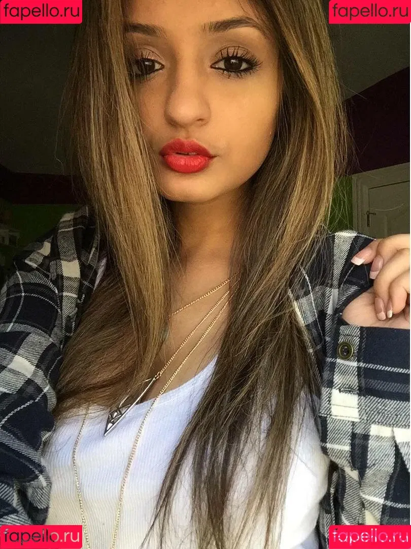 Alina M Onlyfans Photo Gallery 