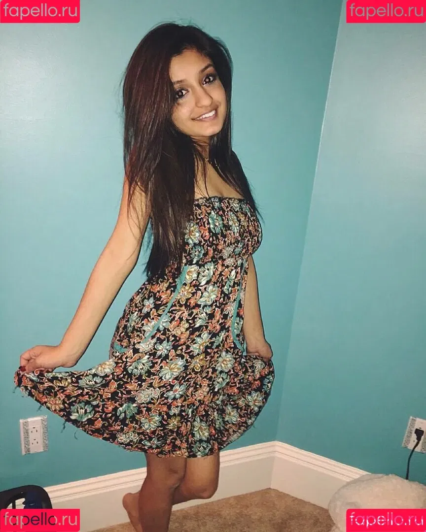 Alina M Onlyfans Photo Gallery 