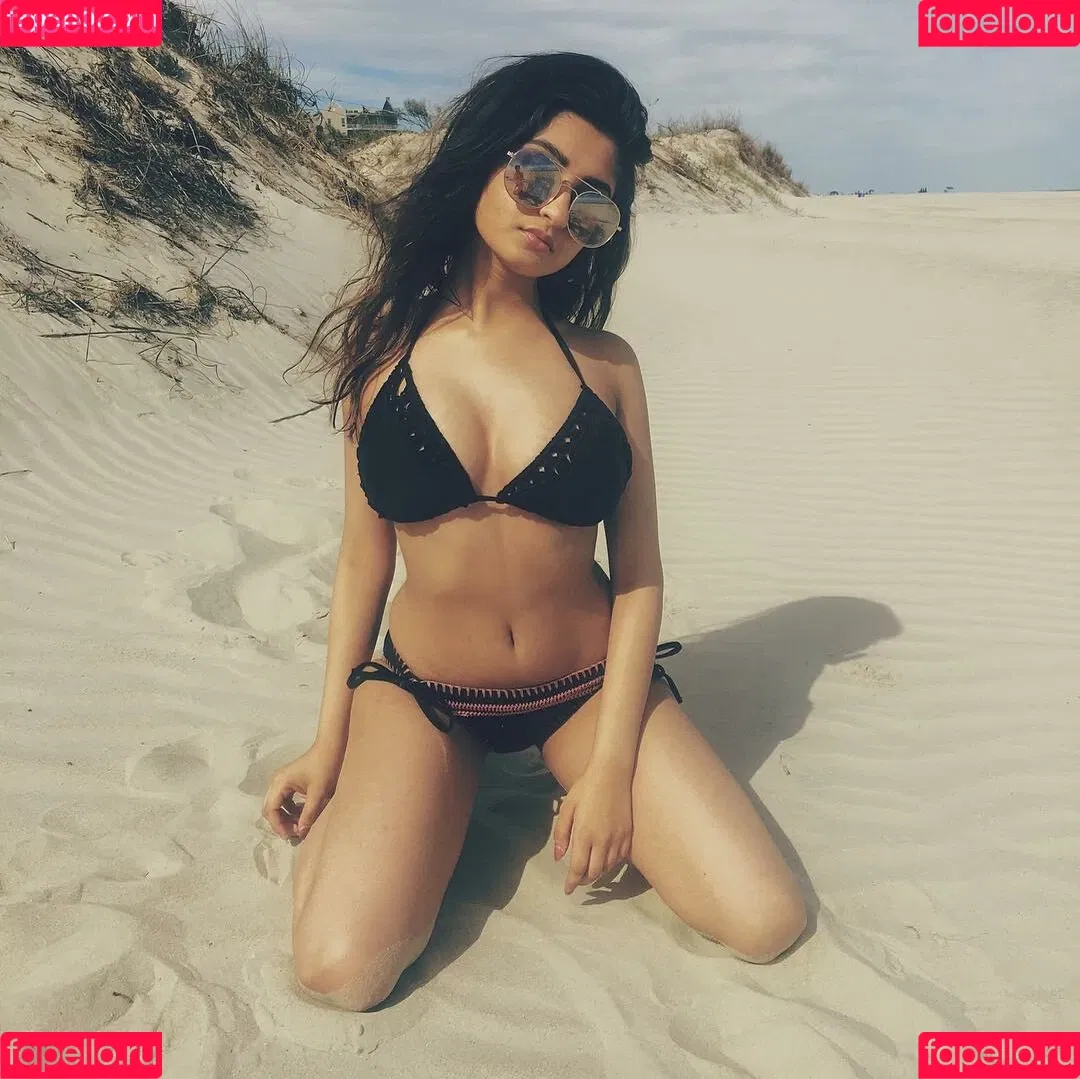 Alina M Onlyfans Photo Gallery 