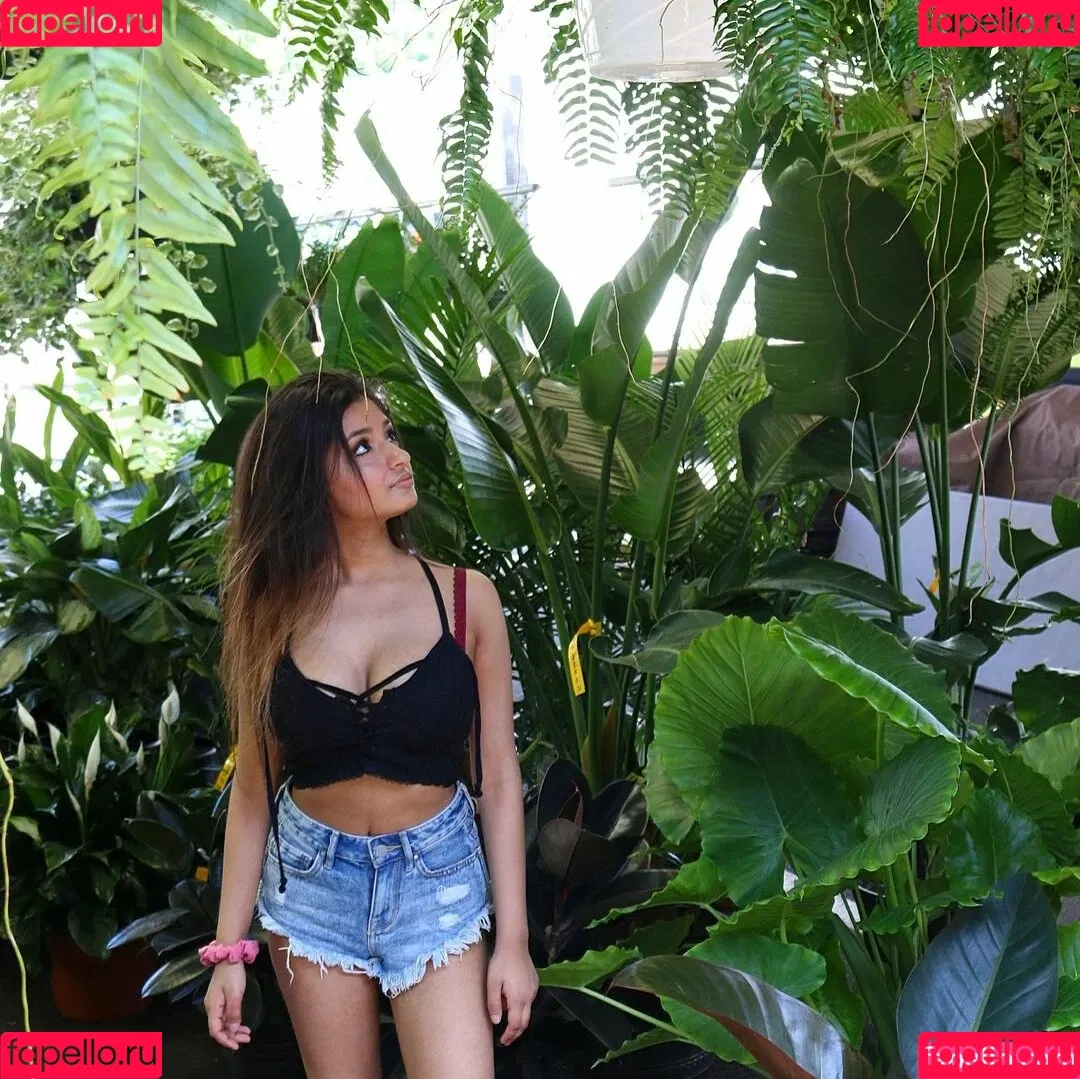 Alina M Onlyfans Photo Gallery 