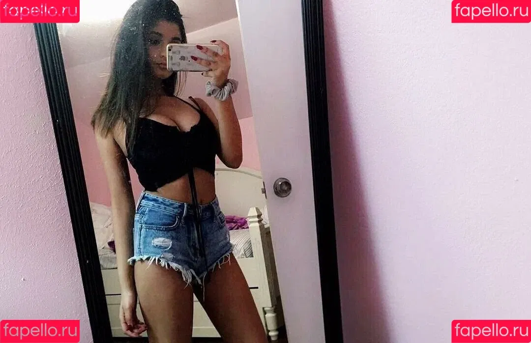 Alina M Onlyfans Photo Gallery 