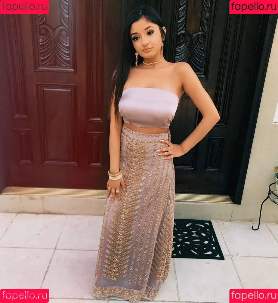 Alina M Onlyfans Photo Gallery 