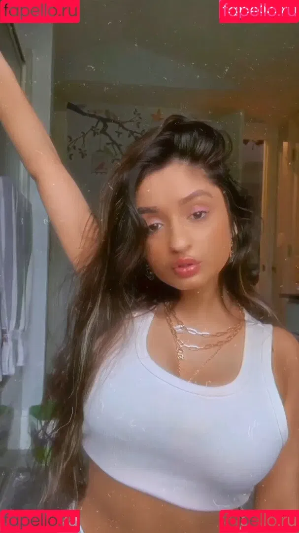 Alina M Onlyfans Photo Gallery 
