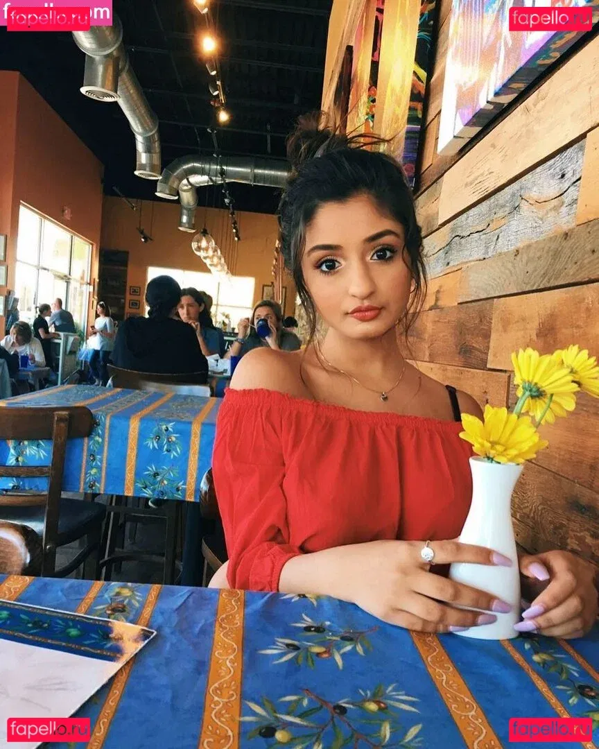 Alina M Onlyfans Photo Gallery 