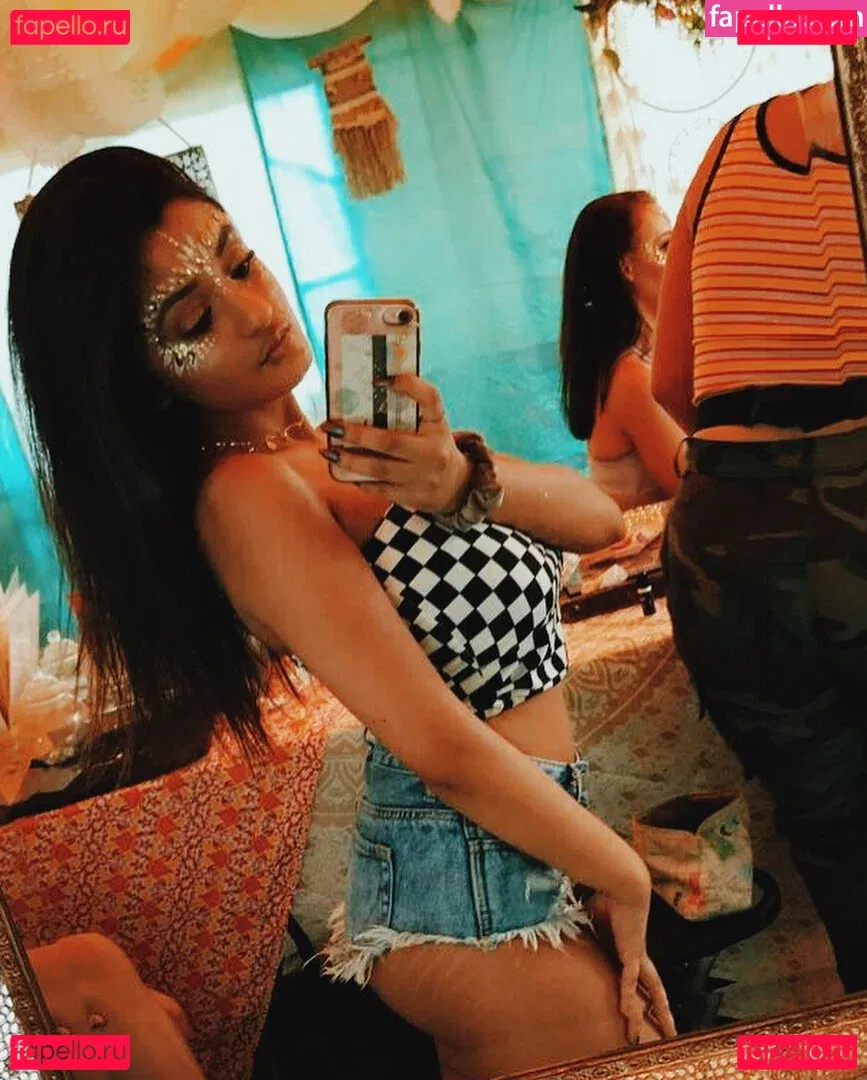 Alina M Onlyfans Photo Gallery 