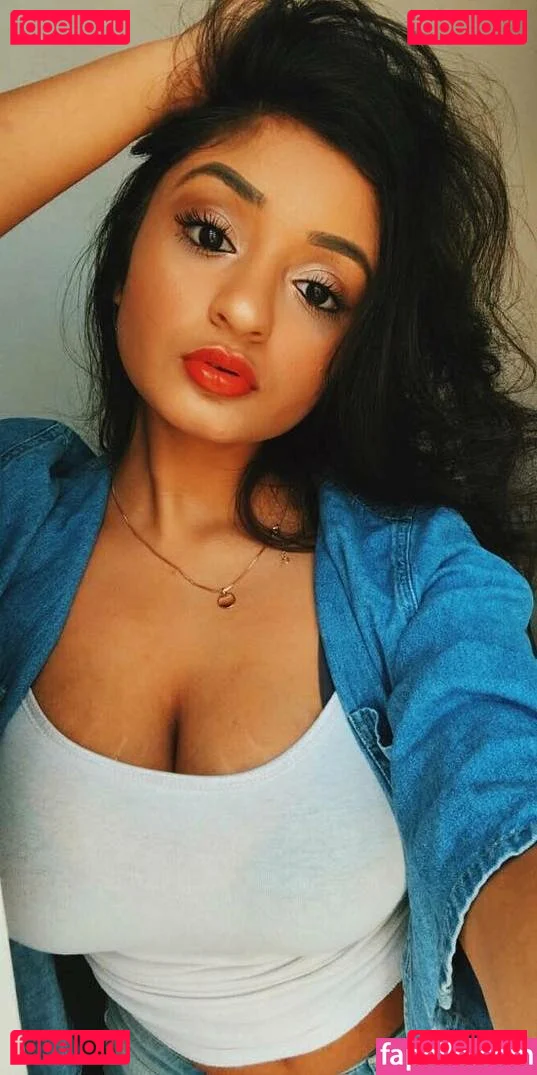 Alina M Onlyfans Photo Gallery 