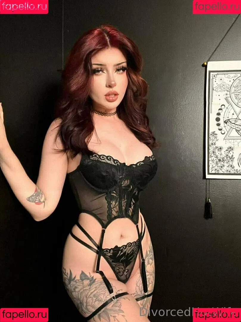 divorcedhotwife Onlyfans Photo Gallery 