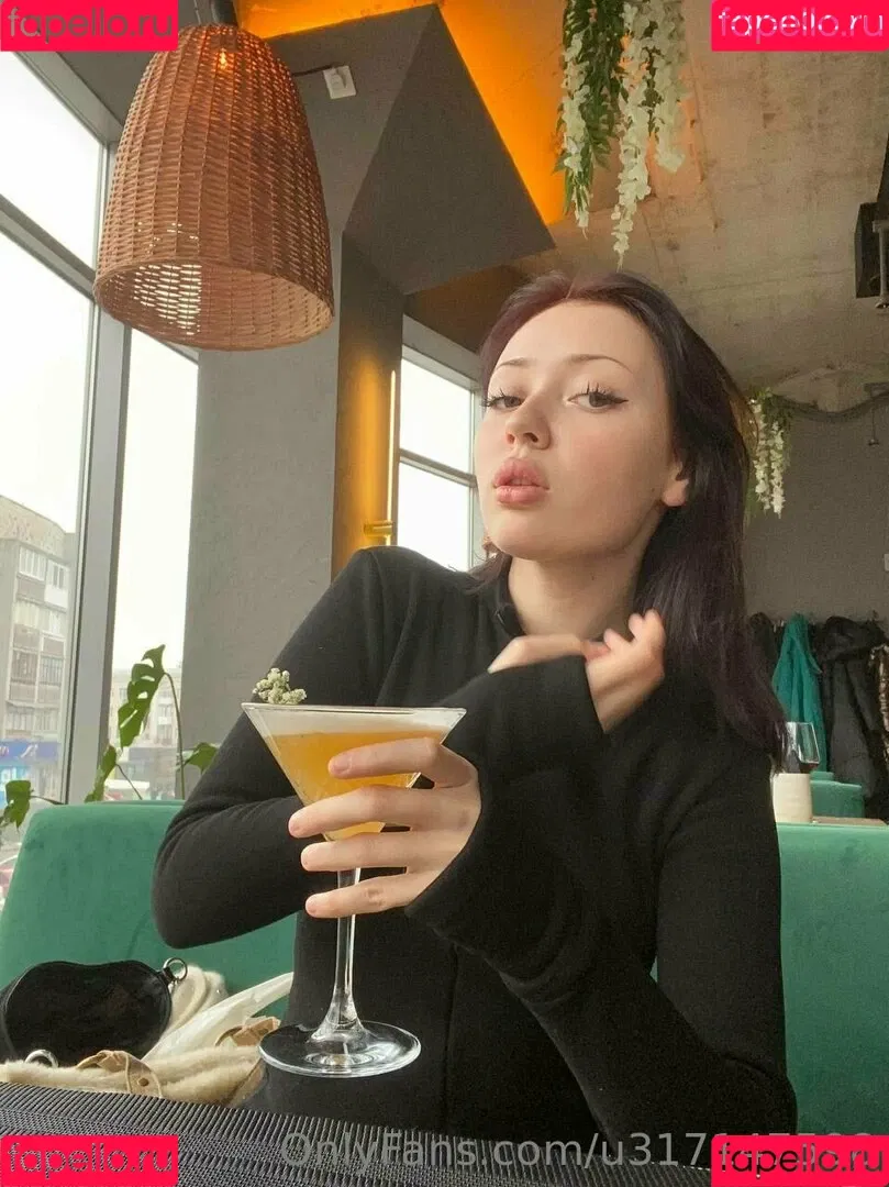 elliemooree Onlyfans Photo Gallery 