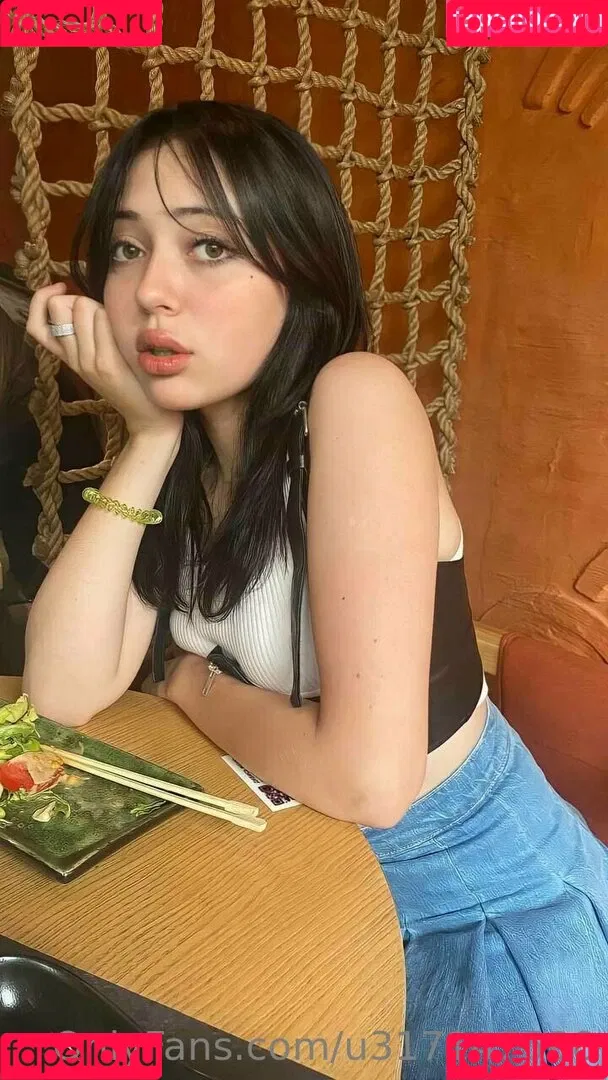 elliemooree Onlyfans Photo Gallery 