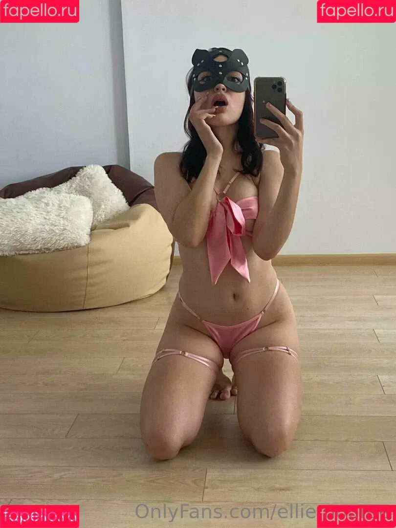 elliemooree Onlyfans Photo Gallery 