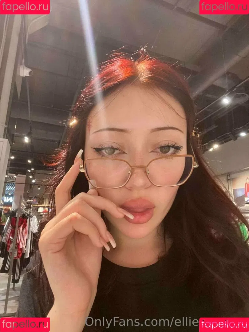 elliemooree Onlyfans Photo Gallery 