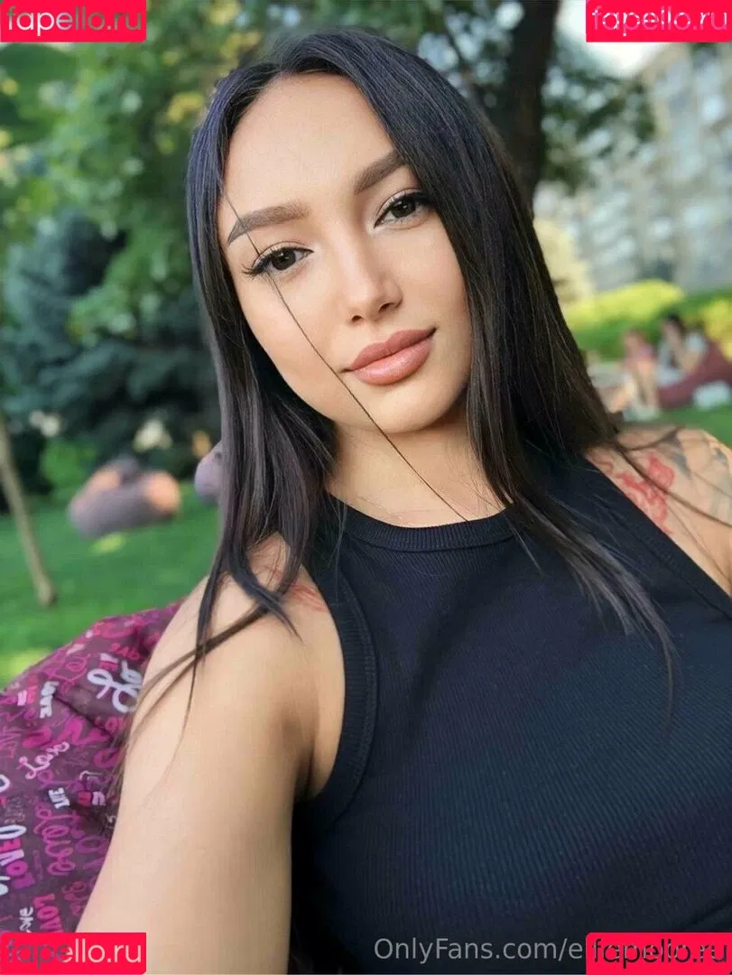 elliemooree Onlyfans Photo Gallery 