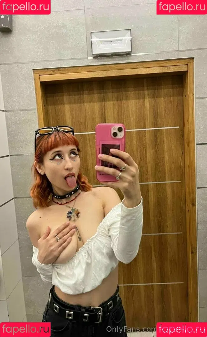 elliemooree Onlyfans Photo Gallery 