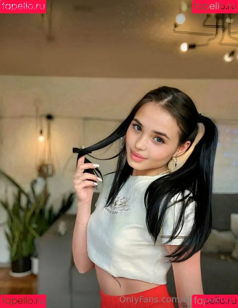 elliemooree Onlyfans Photo Gallery 