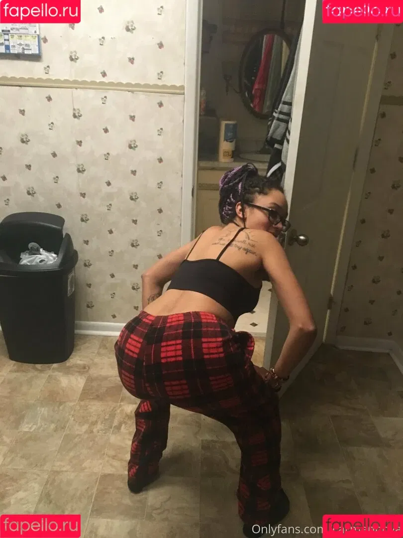carmancadence Onlyfans Photo Gallery 