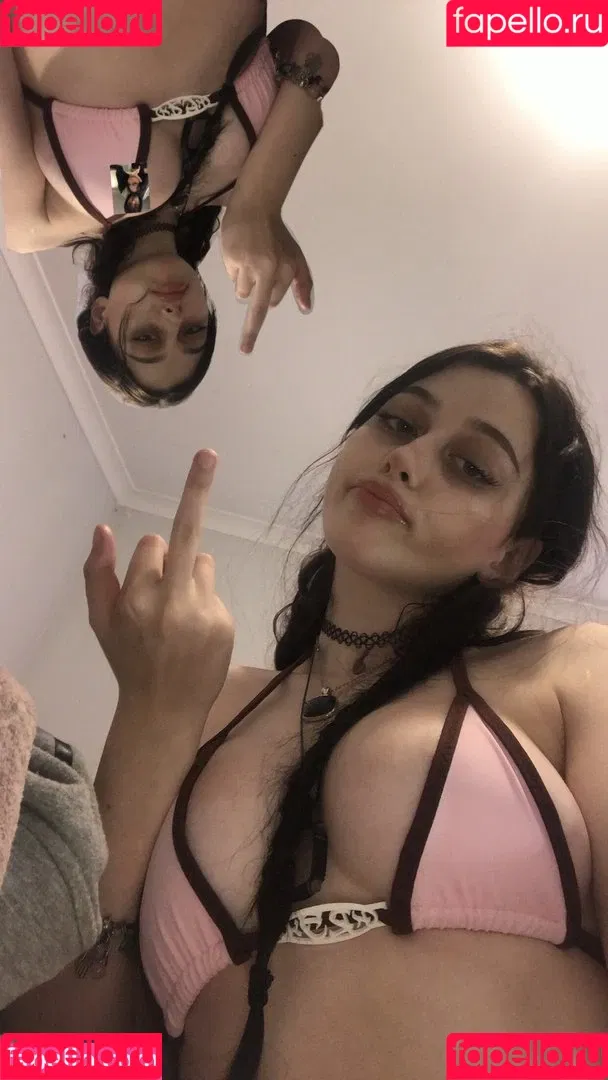 smalltiddiedgoth Onlyfans Photo Gallery 