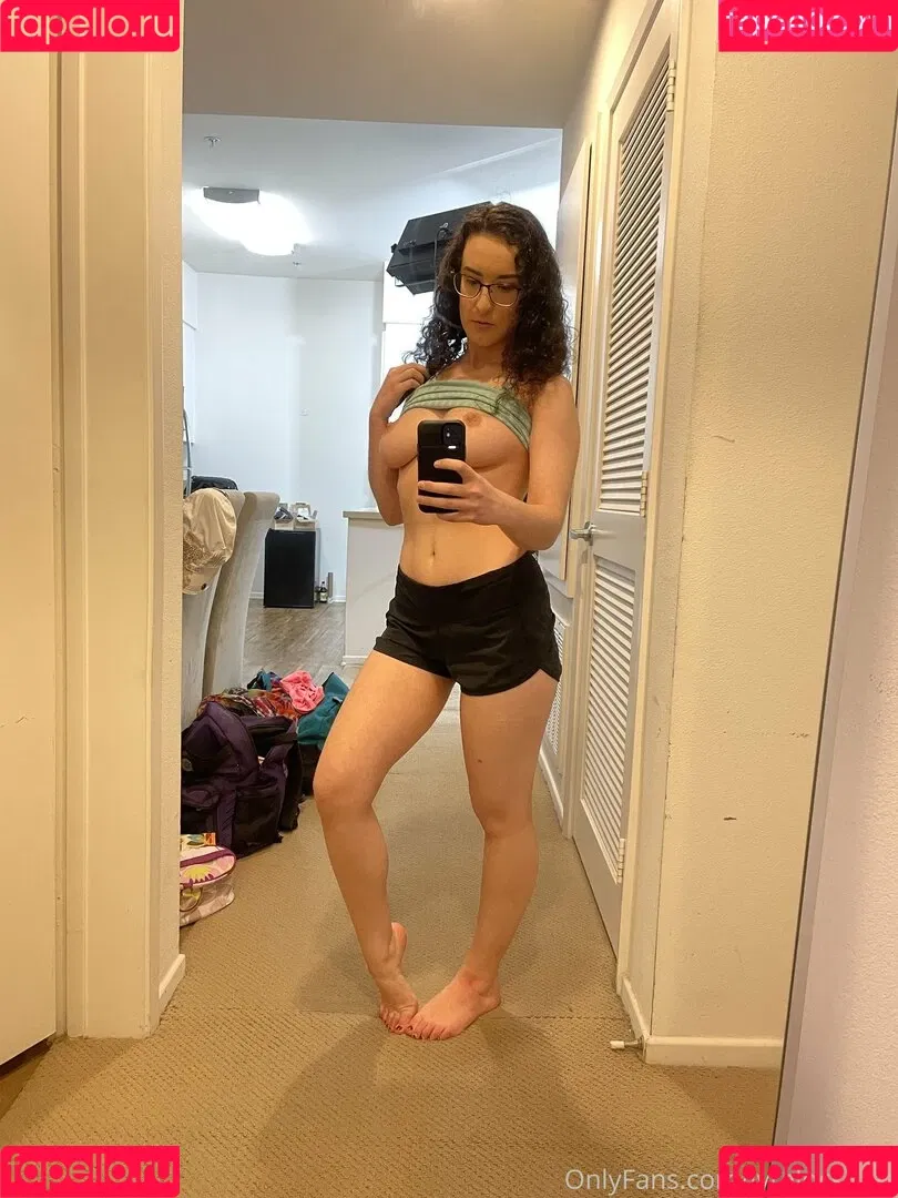 lyralockhart Onlyfans Photo Gallery 