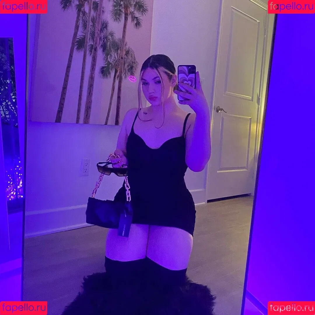 Valencia Onlyfans Photo Gallery 