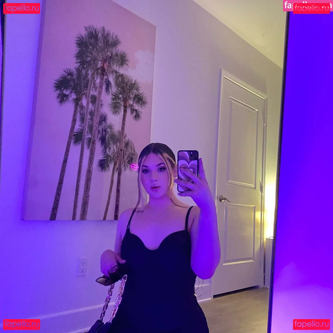 Valencia Onlyfans Photo Gallery 