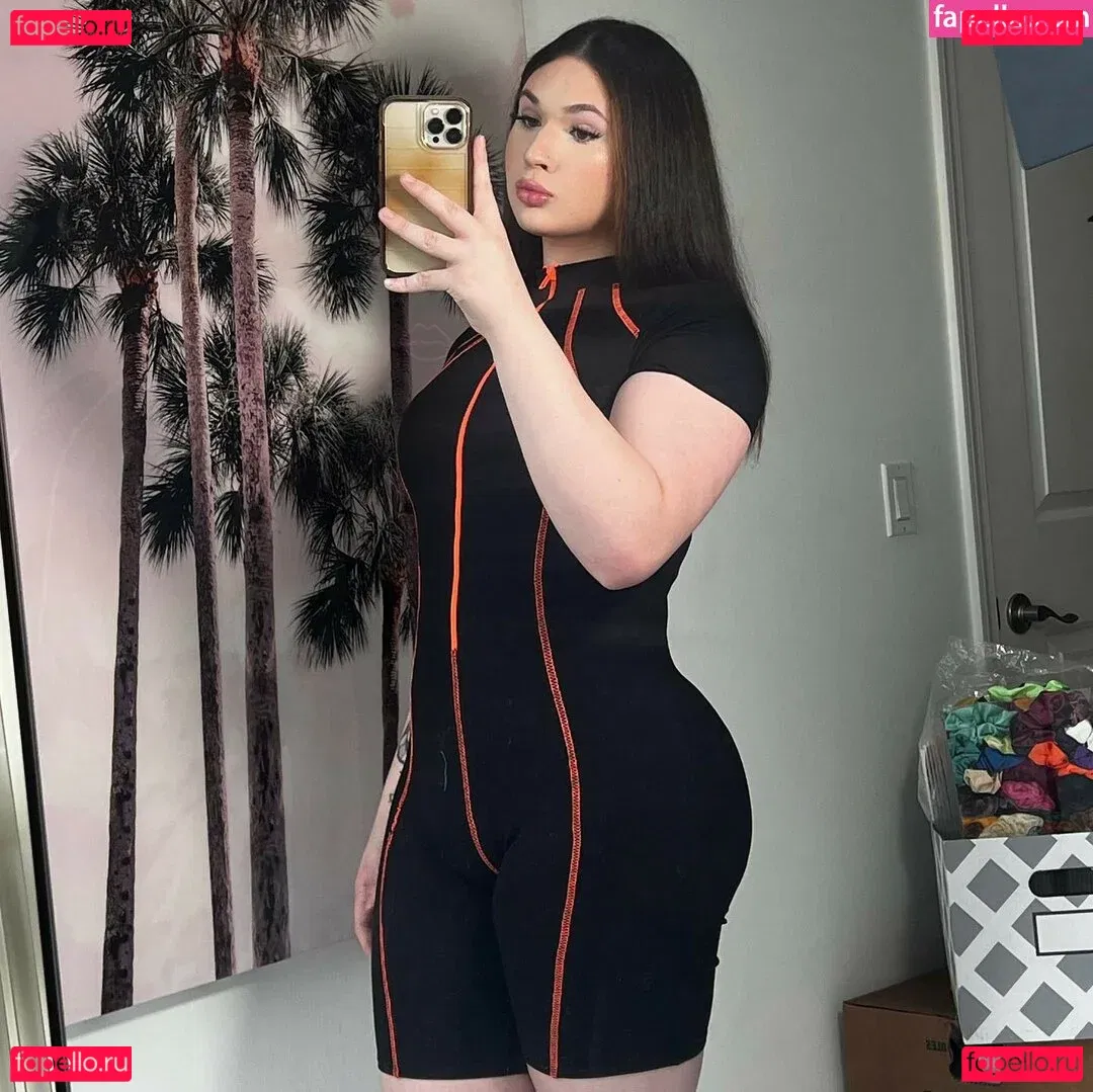 Valencia Onlyfans Photo Gallery 