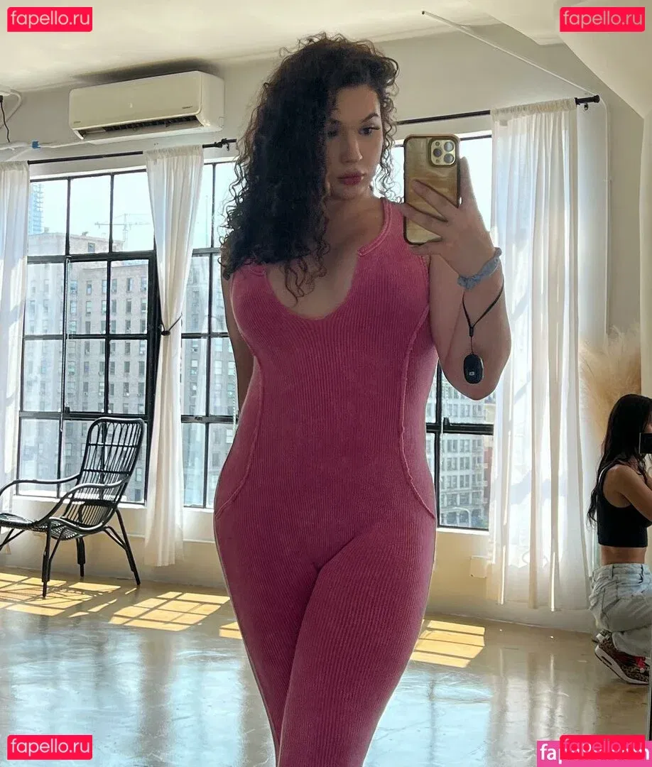 Valencia Onlyfans Photo Gallery 