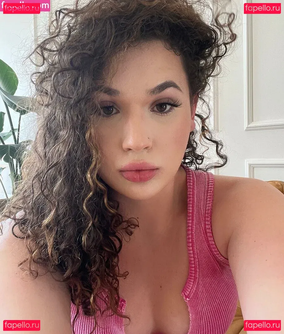 Valencia Onlyfans Photo Gallery 