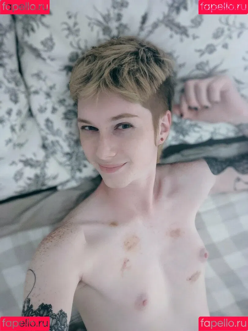 Moe Rose Onlyfans Photo Gallery 