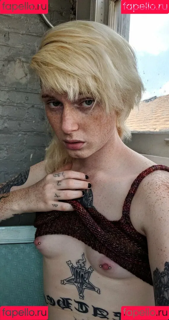Moe Rose Onlyfans Photo Gallery 