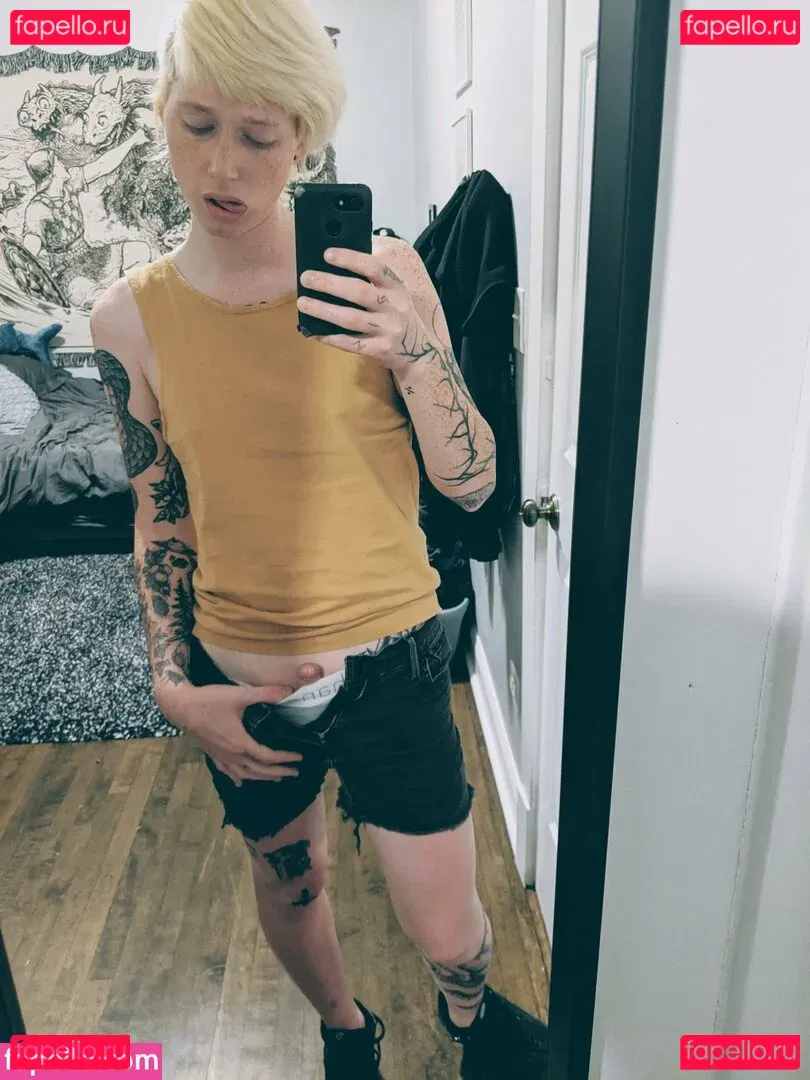 Moe Rose Onlyfans Photo Gallery 