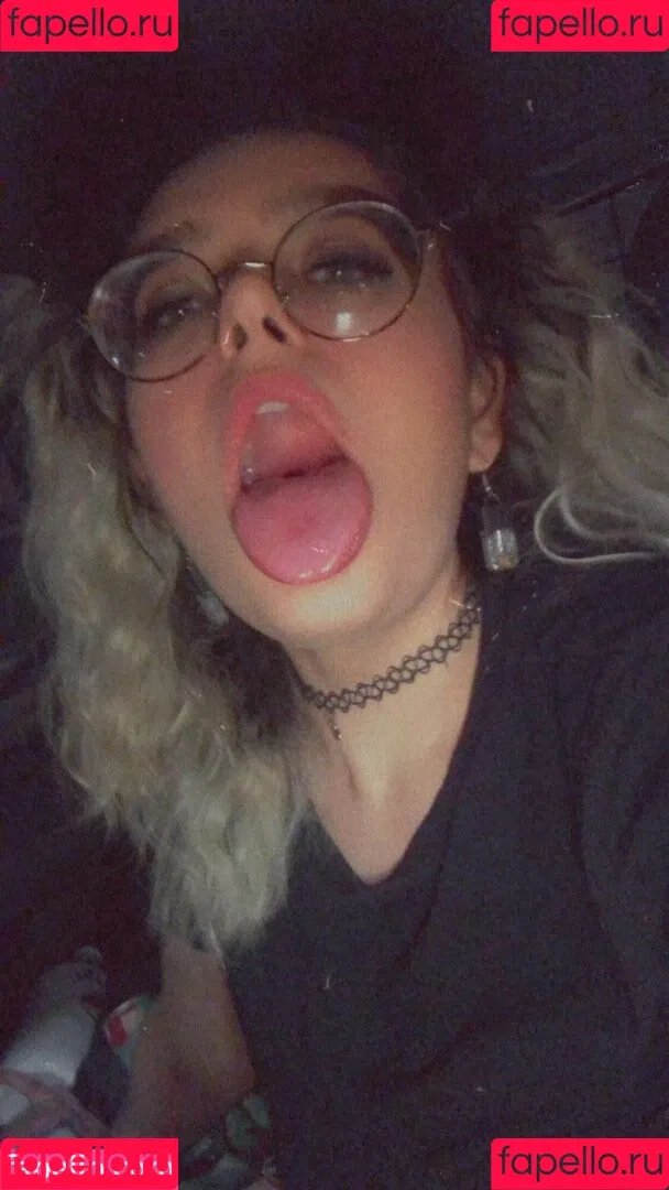 unholydrinkingwater Onlyfans Photo Gallery 
