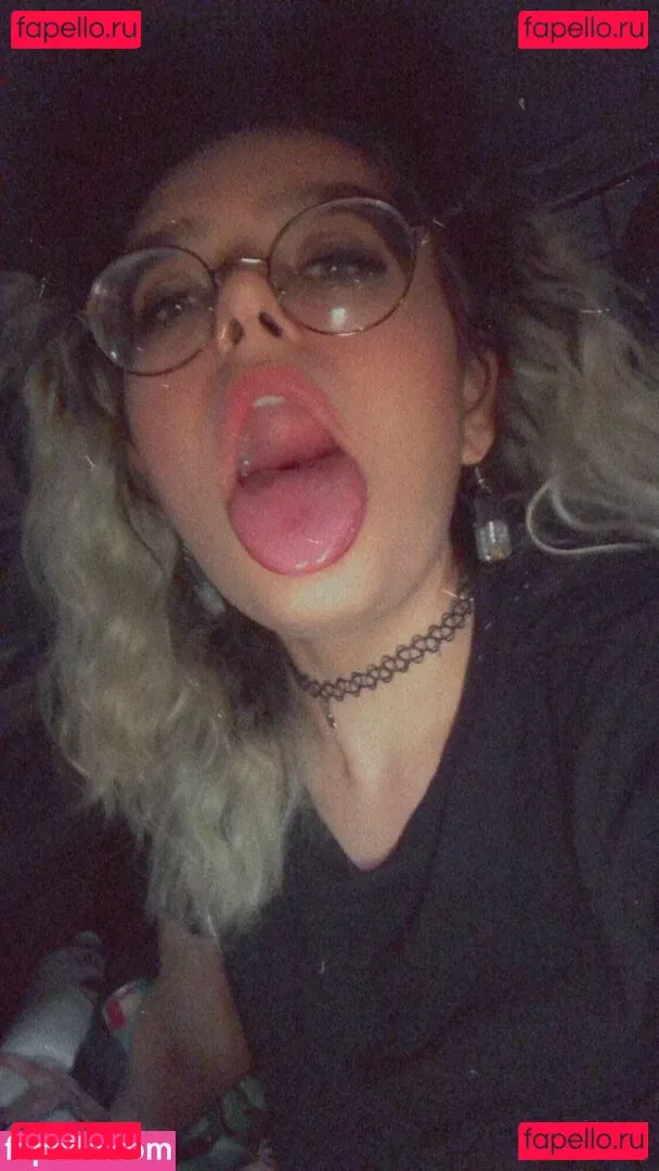 unholydrinkingwater Onlyfans Photo Gallery 