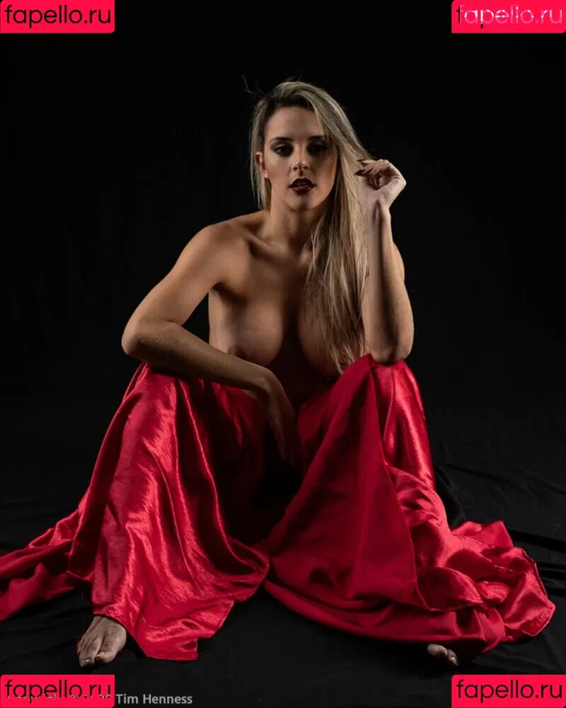 Heloíne Moreno Onlyfans Photo Gallery 
