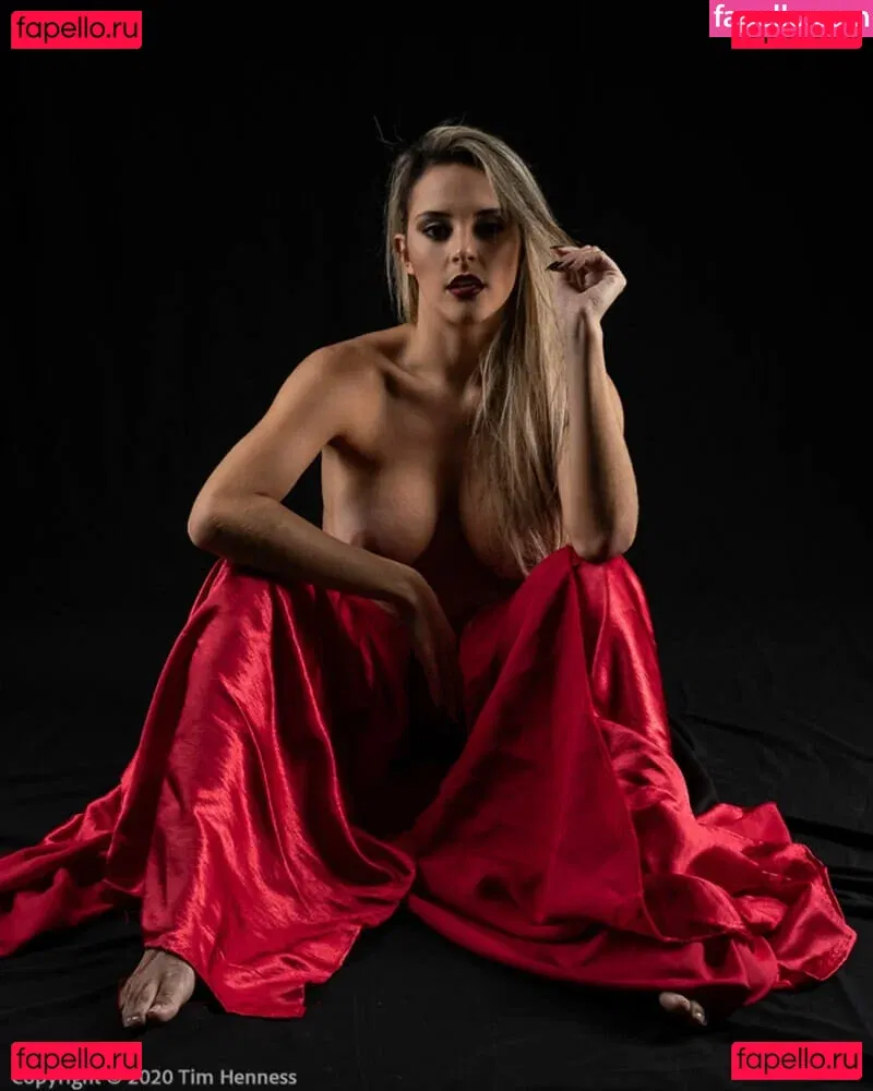 Heloíne Moreno Onlyfans Photo Gallery 