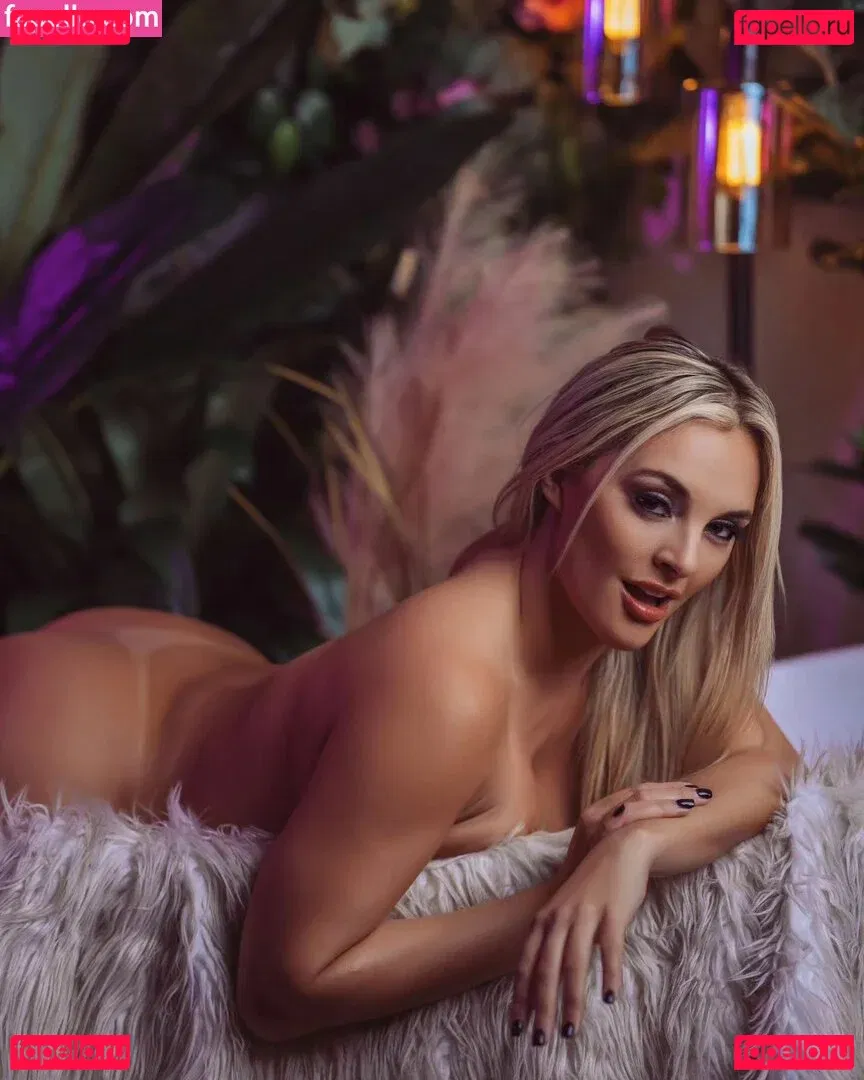 Heloíne Moreno Onlyfans Photo Gallery 